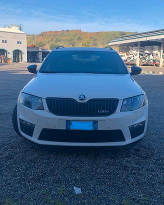 Skoda Octavia 2.0 TDI DSG Wagon RS