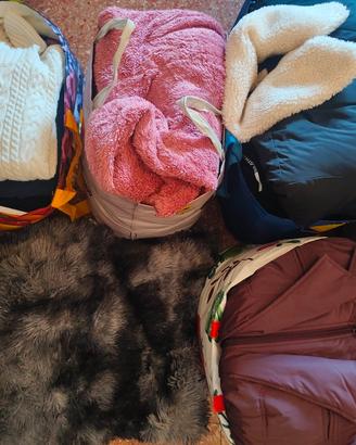 Maxi Lotto Abbigliamento Invernale (S/Me) + Tapett