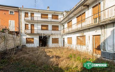 6 appartamenti in centro storico