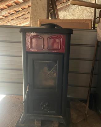 Stufa a legna Nordica