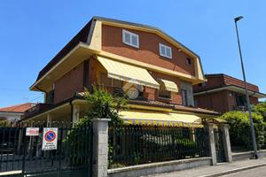 BIFAMILIARE A NICHELINO