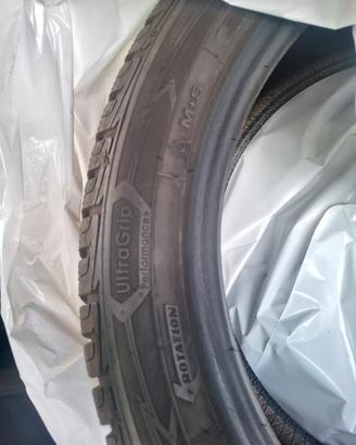 4 gomme invernali  215 50 R18