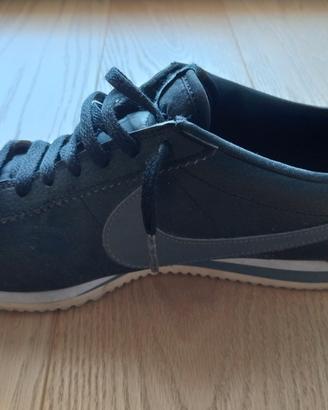 Nike Corthez - nere con swoosh grigio