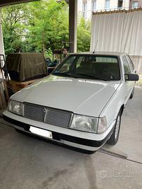 LANCIA THEMA 2000 i.e