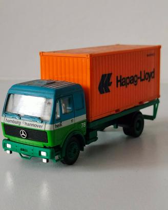 camion herpa con container scala H0