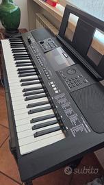 tastiera yamaha psr e-463 NO SPEDIZIONI 
