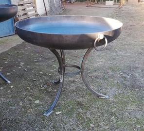 Braciere in ferro rustico