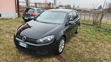 Volskwagen Golf 6 permuta con moto 