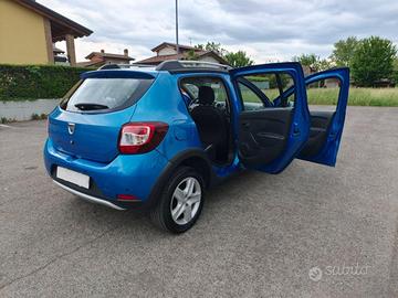 Dacia Sandero Stepway 1,5 Dci ( DISTRIBUZIONE OK )