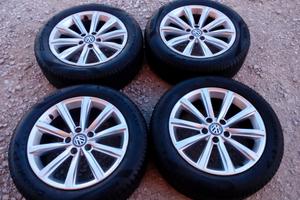 CERCHI E GOMME 17 ORIGINALI VW COD:545