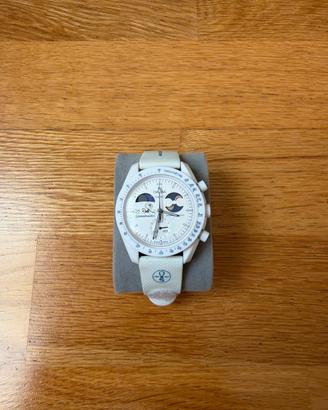 MoonSwatch Mission to the Moonphase Snoopy White