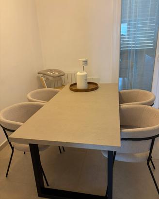 Tavolo da pranzo + sedie