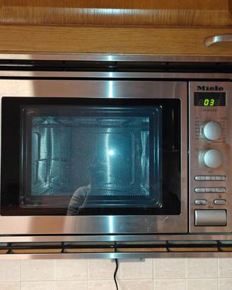 Forno Microonde Miele da incasso