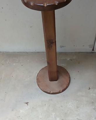 Colonna in legno porta vasi