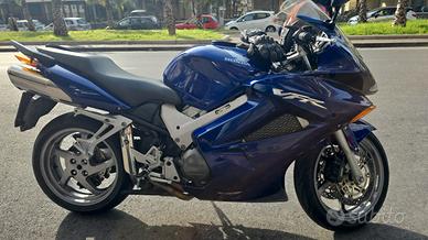 Honda VFR 800 2005 vtec km 23000 epoca fmi scambi0
