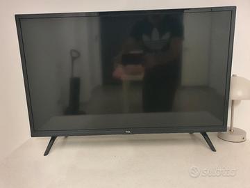 tv android TCL da 32 pollici 