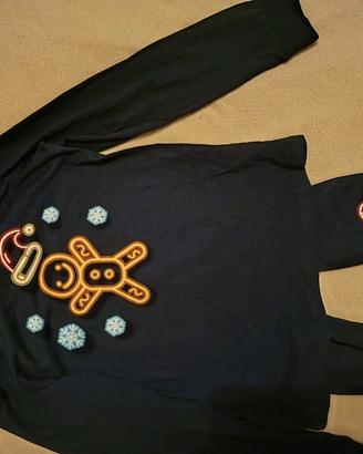 Pigiama, jeans, maglione, 5 calze , 2  calzamutand