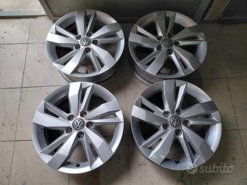 Cerchi in lega da 15 pollici per Volkswagen polo