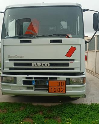Iveco autocisterna gasolio 150E18