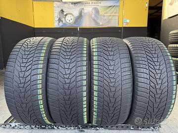 4 Gomme 235/40R19 Hankook Inverno 75-85% residui
