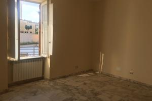 Studio/ ufficio Via A. del RE, fronte Tribunale