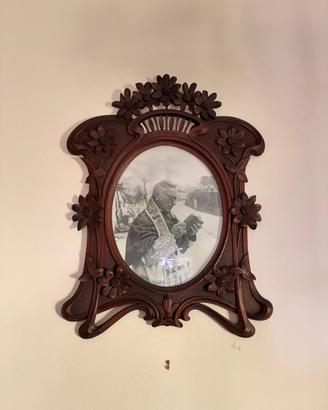 Portafoto antico in legno