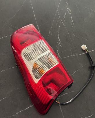 Luce posteriore destra ligier js50