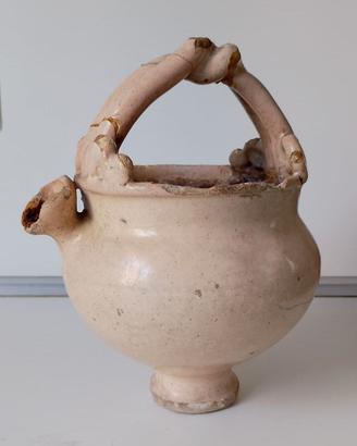 Antico Orcio Nuziale in Ceramica con "Nodo d'Amore