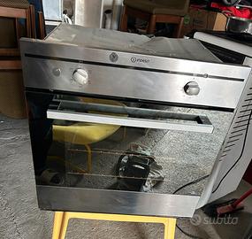 Forno ad incasso