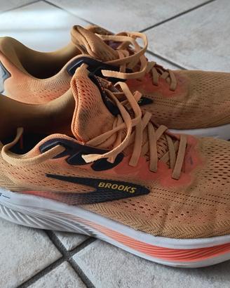 scarpe brooks
