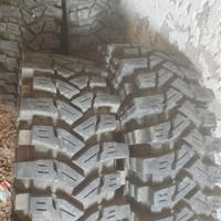 Gomme Mountain devils 235/75/16
