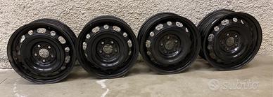 Cerchi in ferro da 16 per Mazda