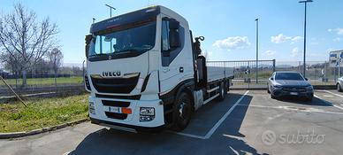 Iveco Hi Way cassone fisso+gru