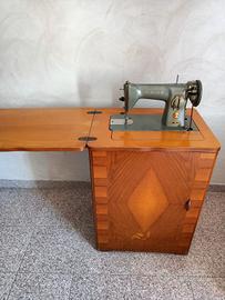 Macchina da cucire
vintage