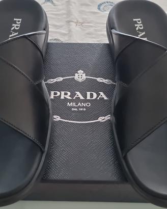 Prada – Sandali sabot incrociati in pelle
