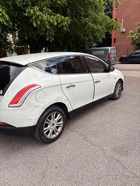 Auto da uomo