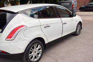 Auto da uomo
