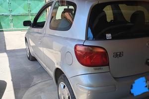 Yaris benzina 3 porte 