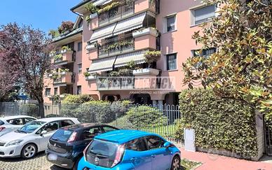 RAFFINATO QUADRILOCALE CON TERRAZZO IN VIA SARDEGN