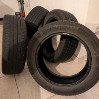 Pneumatici 195 x 55 R 16 Continental