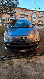 Peugeot 207 1.4 diesel 111.000km