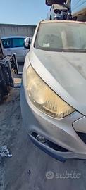 HYUNDAI IX 35 RICAMBI VARI