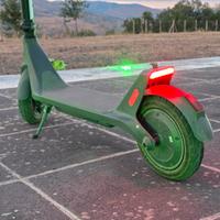 Monopattino elettrico Xiaomi Scooter 4 Lite 2 Gen