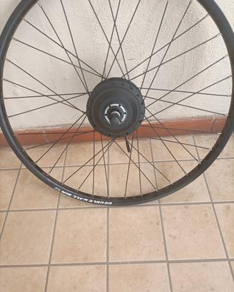 Ruota bici elettrica con motore
