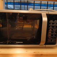 Microonde Samsung Smart Oven 28 lt pari al nuovo