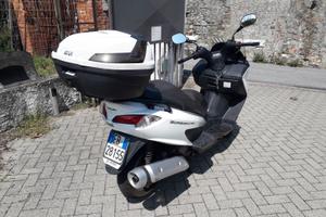 Suzuki Burgman 200 anno 2014