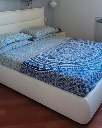 Letto contenitore Sfoderabile testata graffiata