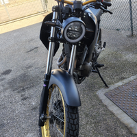 Honda scrambler 650 r