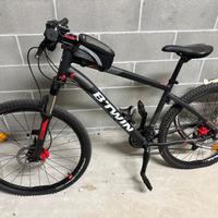 Bicicletta b-twin rockrider 540
