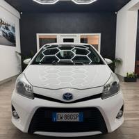 Toyota Yaris 1.5 Hybrid 5 porte Active